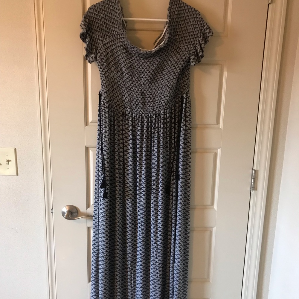 maternity dress GAP